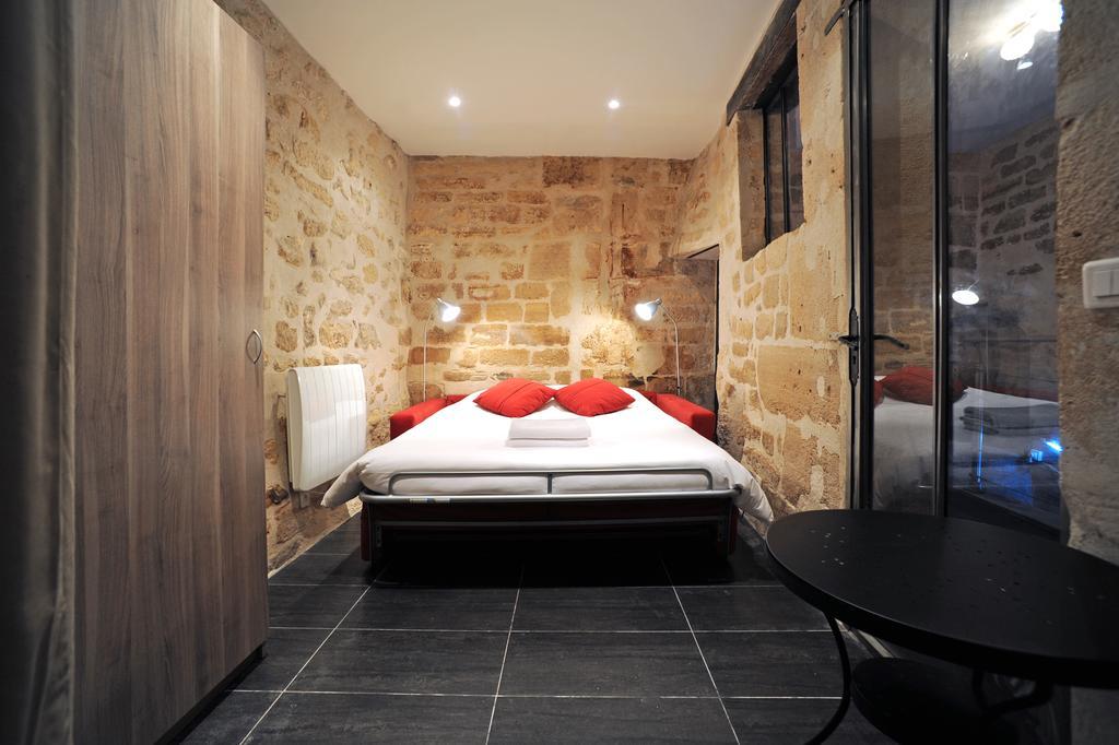 Unique Loft Apartment In Le Marais ปารีส ภายนอก รูปภาพ